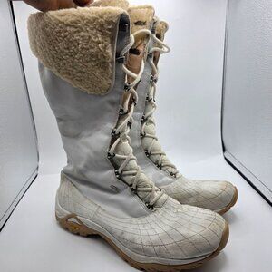 Ahnu Monte Vista Womens Size 11 White Snow Boots Vibram Waterproof Outdoors